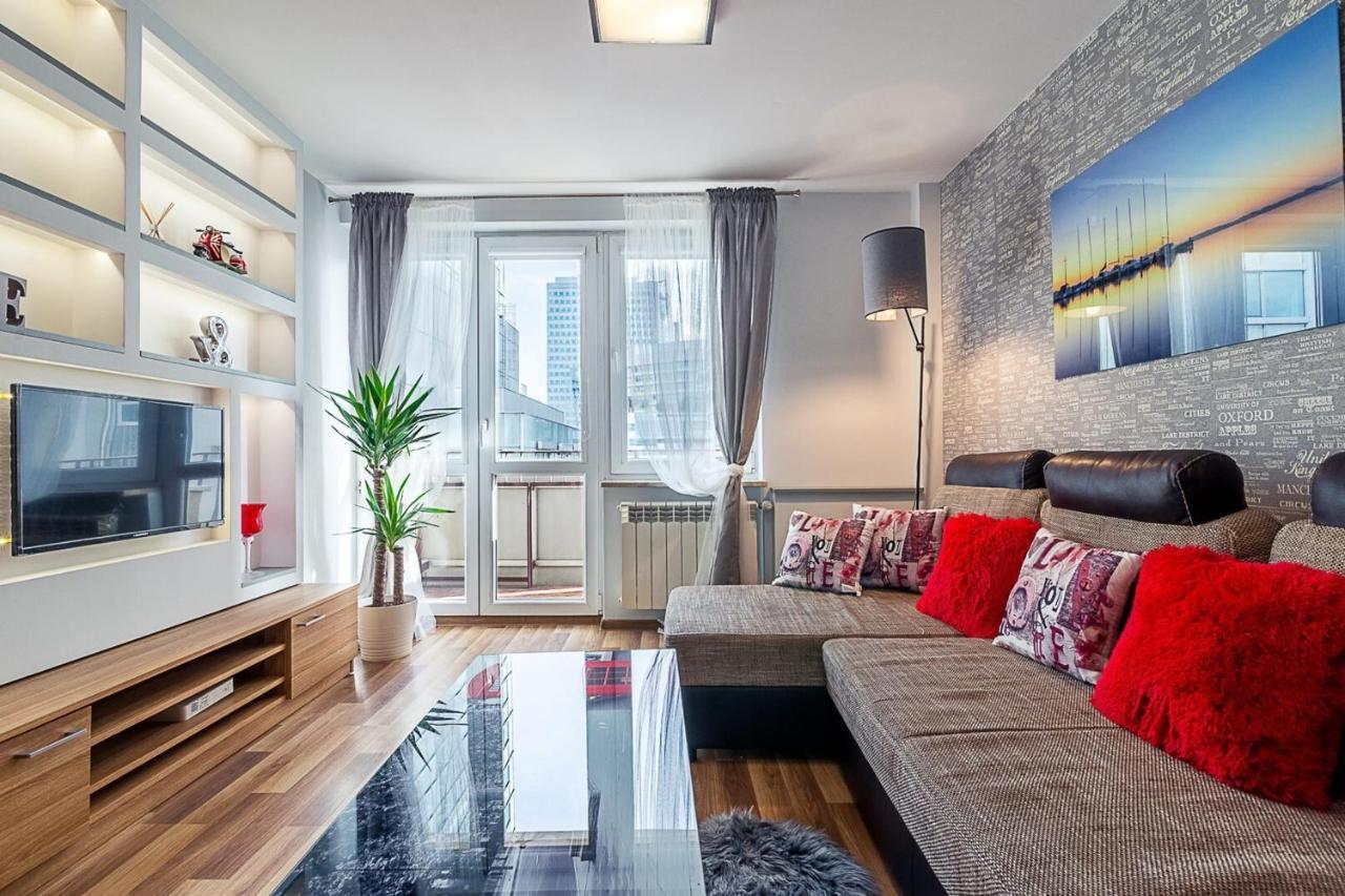 Panska 3 - Apartment With Balcony By Noclegi Renters Warsawa Bagian luar foto