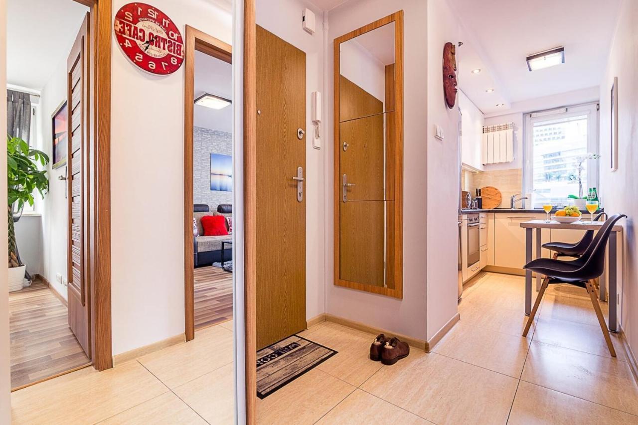 Panska 3 - Apartment With Balcony By Noclegi Renters Warsawa Bagian luar foto