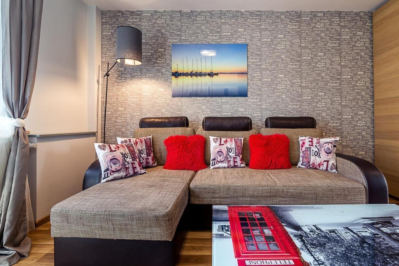Panska 3 - Apartment With Balcony By Noclegi Renters Warsawa Bagian luar foto