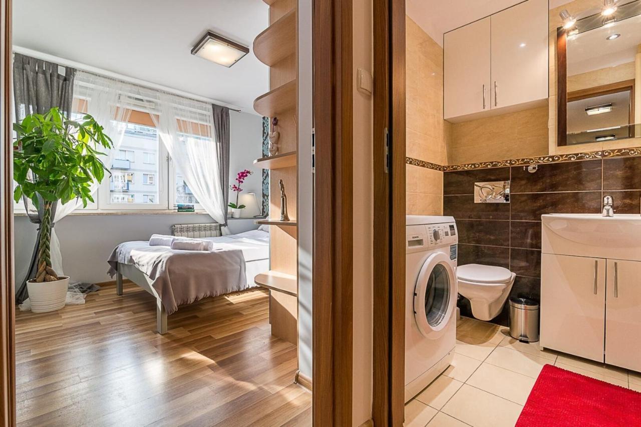 Panska 3 - Apartment With Balcony By Noclegi Renters Warsawa Bagian luar foto